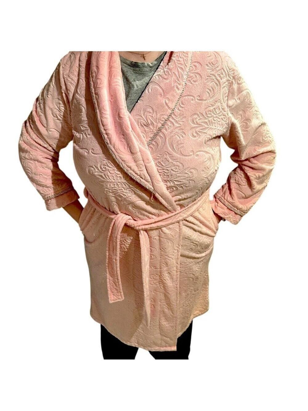 Ladies Small Pink Bathrobe